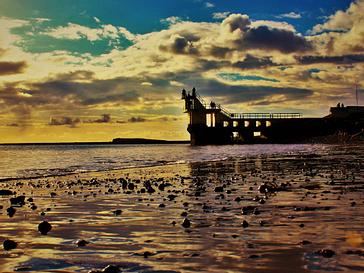 HYDE Hotel | Galway | Diving pier in Salthill Galway