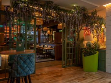 HYDE Hotel | Galway | Entrance to JEKYLL Restaurant at HYDE Bar Galway